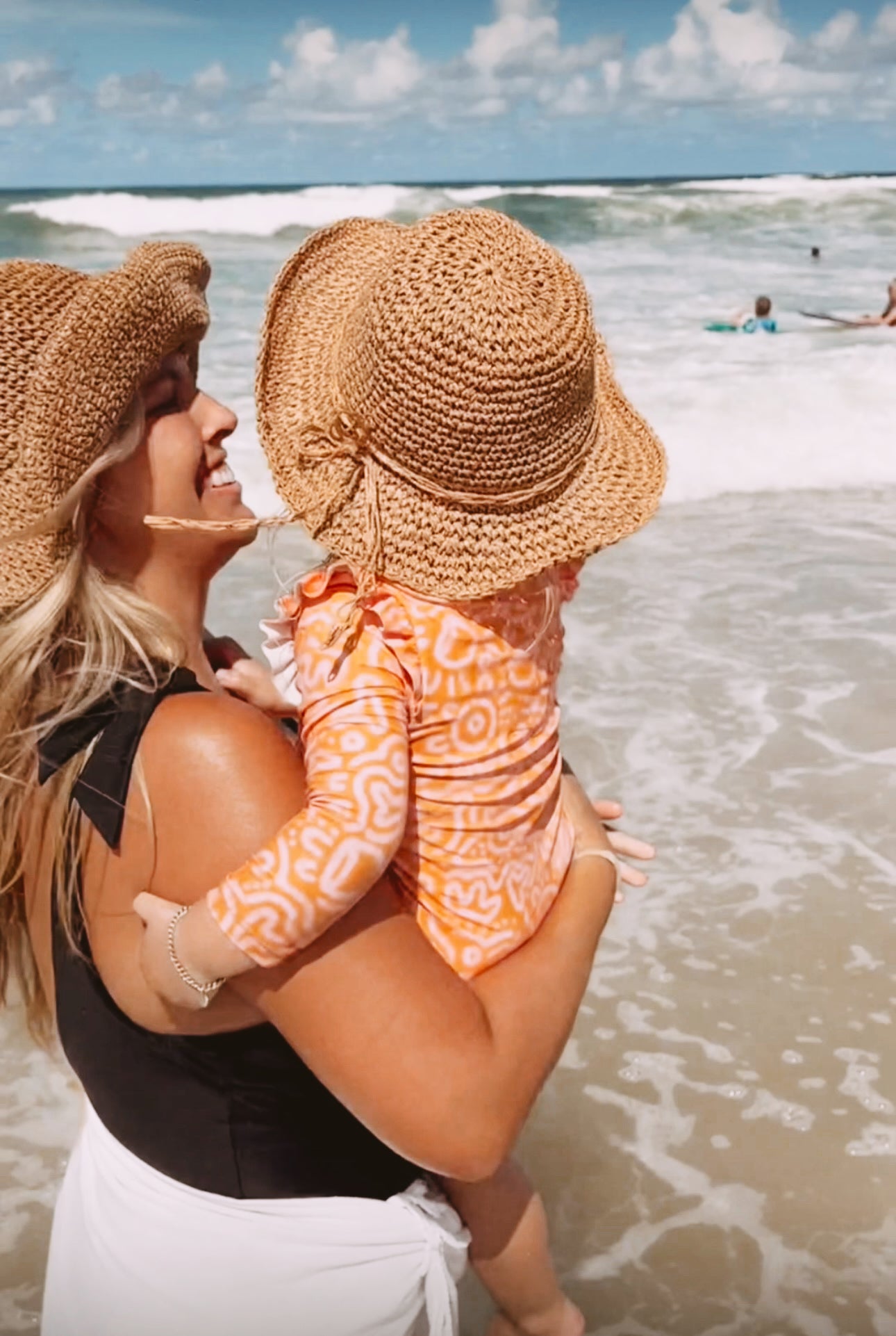 Throwing Shade ‘Minnie’ hat